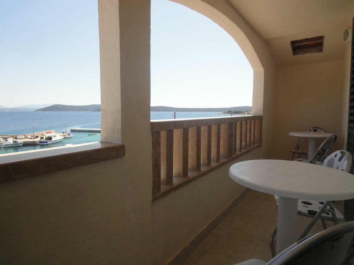 Apartments Villa Ana Drvenik Mali Exterior foto